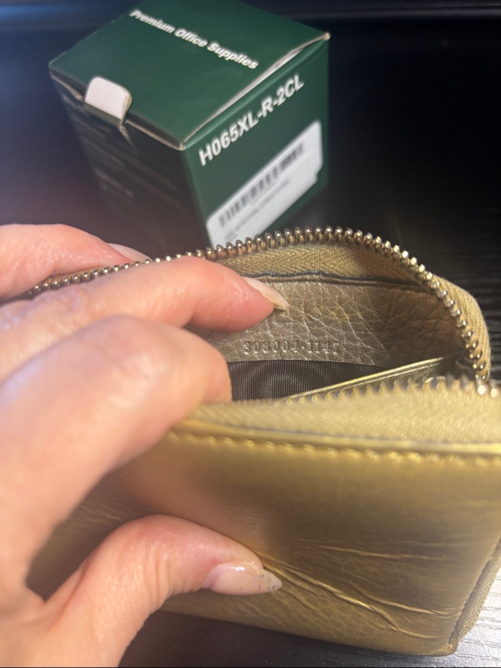 Gucci Gold Leather Zip-Around Wallet with Tassel - Picture 6 of 17